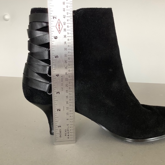 Luxury Rebel Black Suede Low Heeled Bootie Size 39-1/2 (8-1/2) - Picture 3 of 11